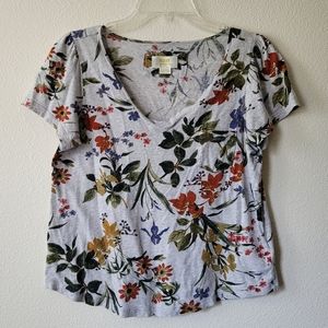 Mauve by Anthropologie Floral Short Sleeve Shirt V Neck Pocket Tee